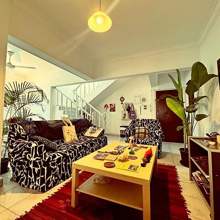 Large Room With Its Own Balcony El El Cairo Exterior foto