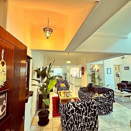 Large Room With Its Own Balcony El El Cairo Exterior foto