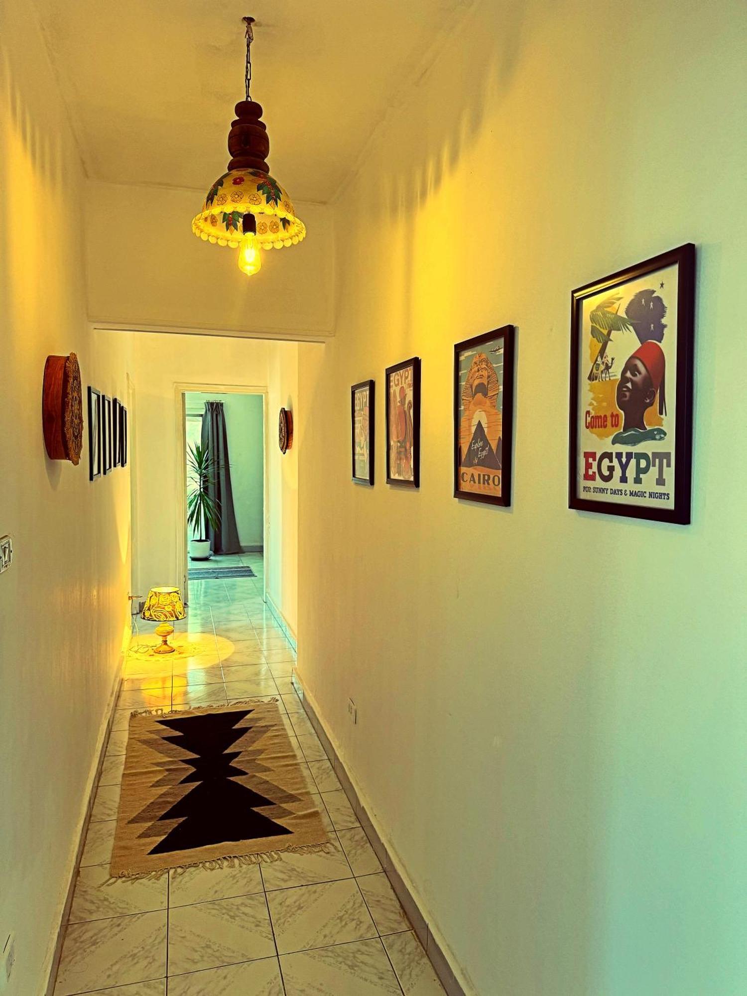 Large Room With Its Own Balcony El El Cairo Exterior foto