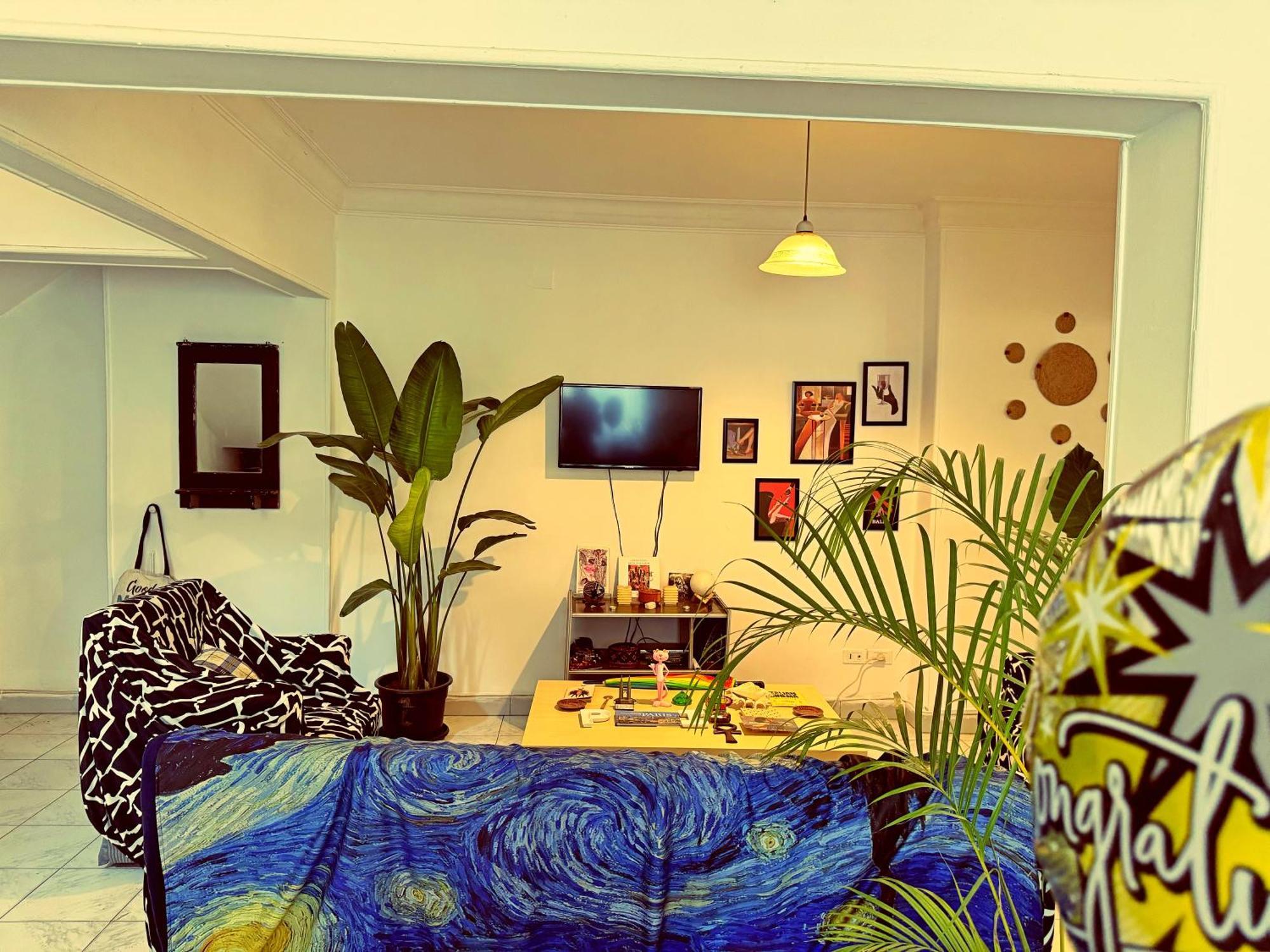 Large Room With Its Own Balcony El El Cairo Exterior foto